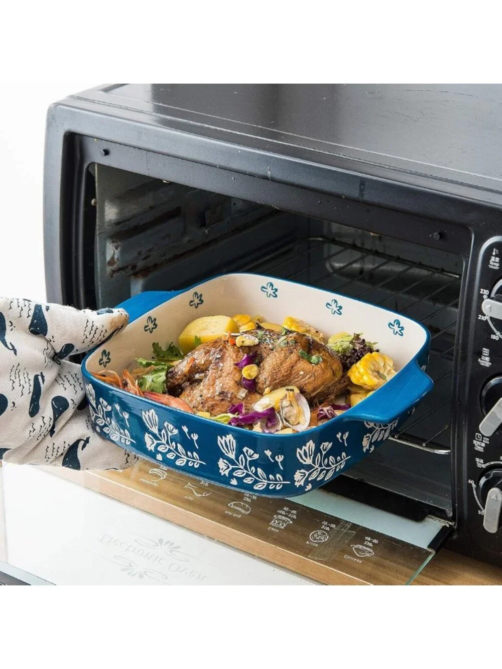 Ceramic 9x9 Baking Dish & Casserole Pan - Versatile Brownie & Lasagna Bakeware